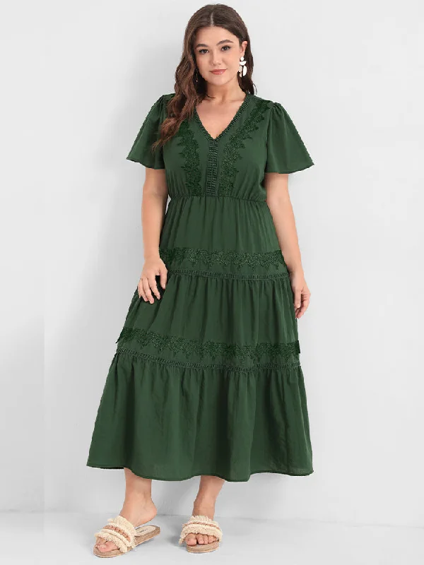 Plus size dresses featuring lace details feel romantic -Floral Ruffled Patchwork Eyelet Lace V Neck Dress