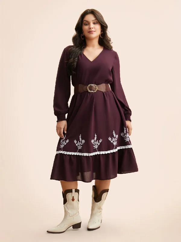 Plus size dresses featuring textured weaves add interest -Floral Embroidered Crochet Lace Midi Dress