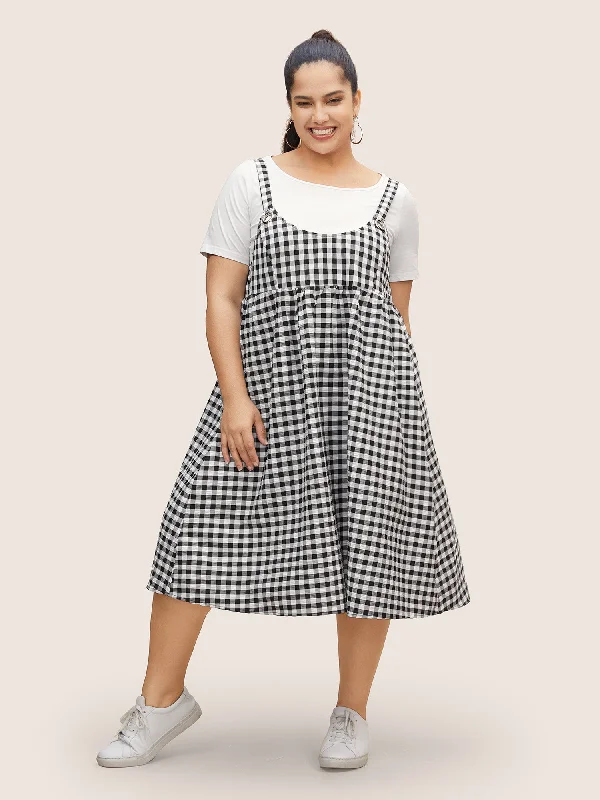 Plus size dresses with timeless charm stay chic -Round Neck Gingham Adjustable Straps Dress