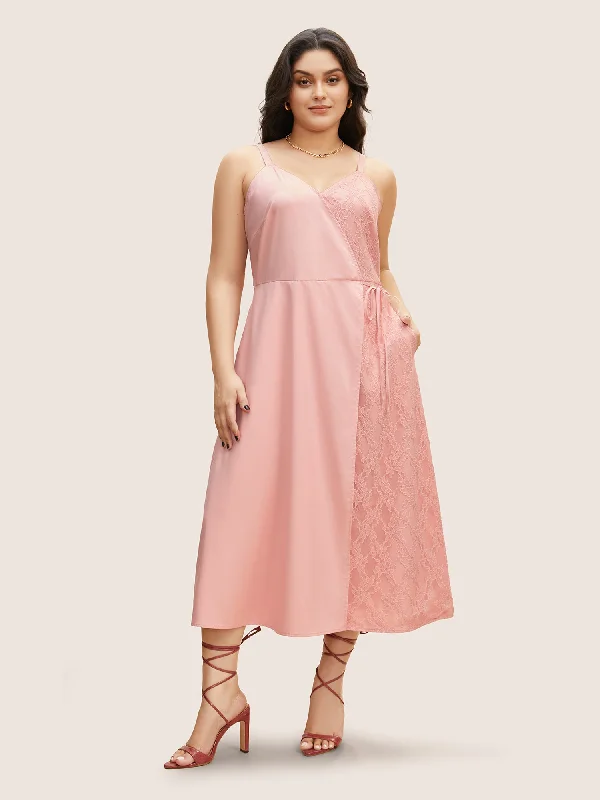 Plus size dresses with bold cuts make statements -Solid Lace Patchwork Tie Knot Midi Dress