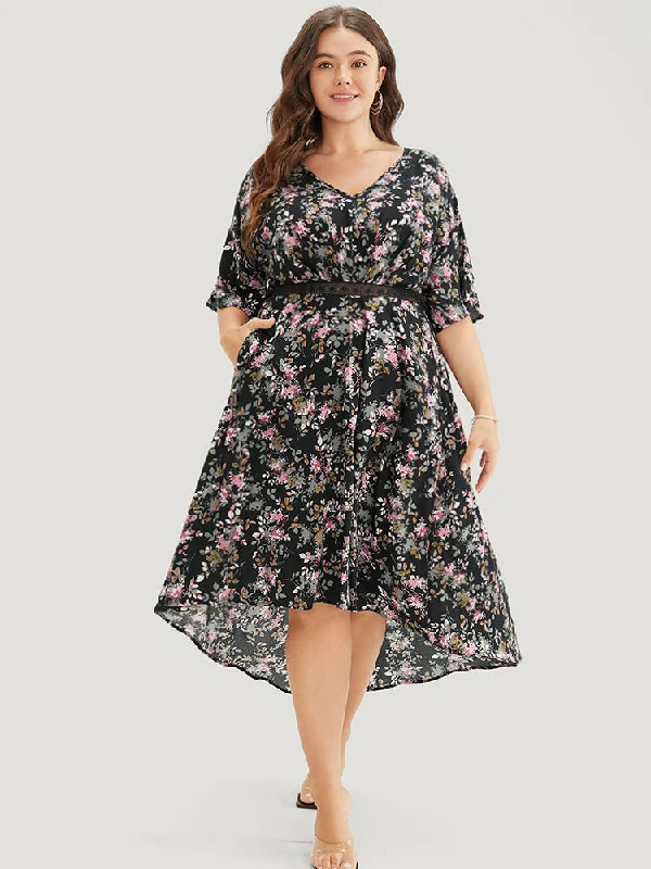 Plus size dresses for stylish looks stay cool -Floral Lace Insert Dolman Sleeve Pocket Ruffle High Low Dress