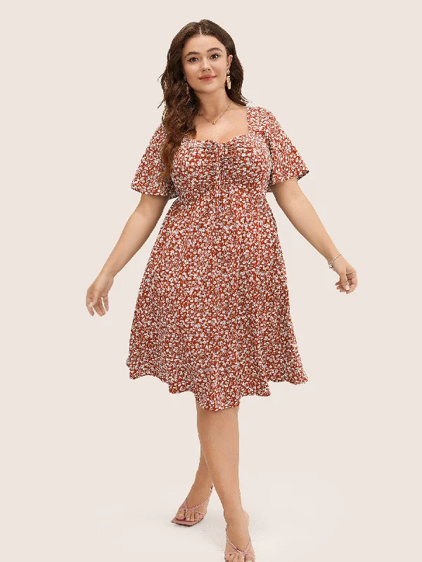 Plus size dresses with unique necklines add flair -Ditsy Floral Ruched Pocket Flutter Drawstring Knee Dress