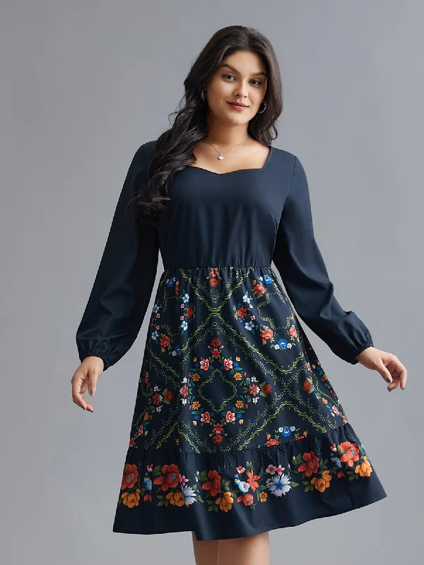 Plus size dresses for stylish looks stay cool -Floral Printed Heart neckline Lantern Sleeve Dress