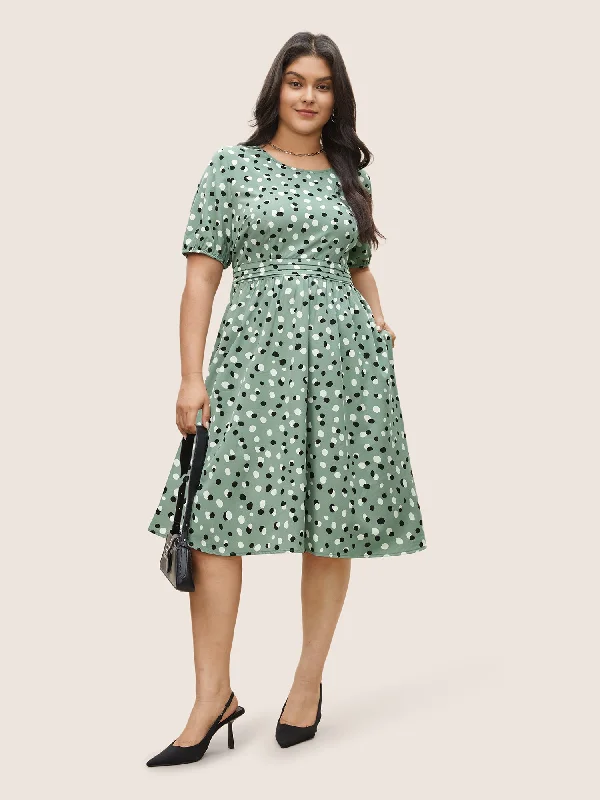 Plus size dresses for fancy nights shine bright -Allover Print Pleated Lantern Sleeve Dress