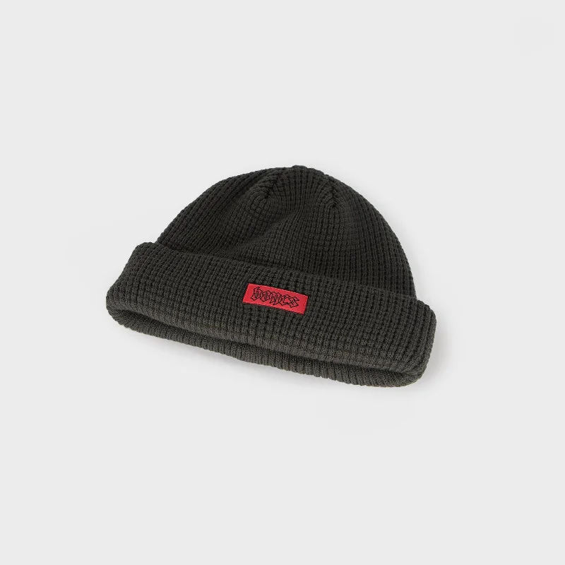 Classic black cap for versatile outfit pairing -Doom steeze - Waffle Knit Beanie