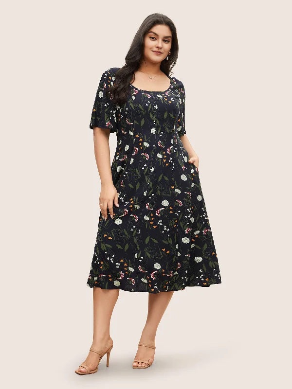 Plus size dresses with sturdy seams last long -Floral Print Patchwork Scoop Neck Dress