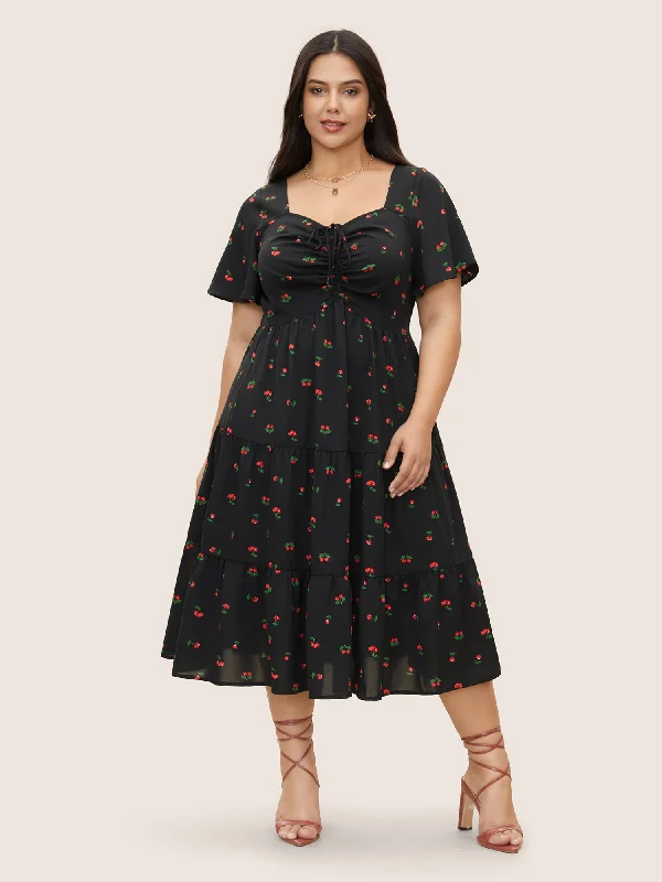 Plus size dresses featuring quilted textures add depth -Citrus Fruit Print Heart Neckline Drawstring Pleated Dress