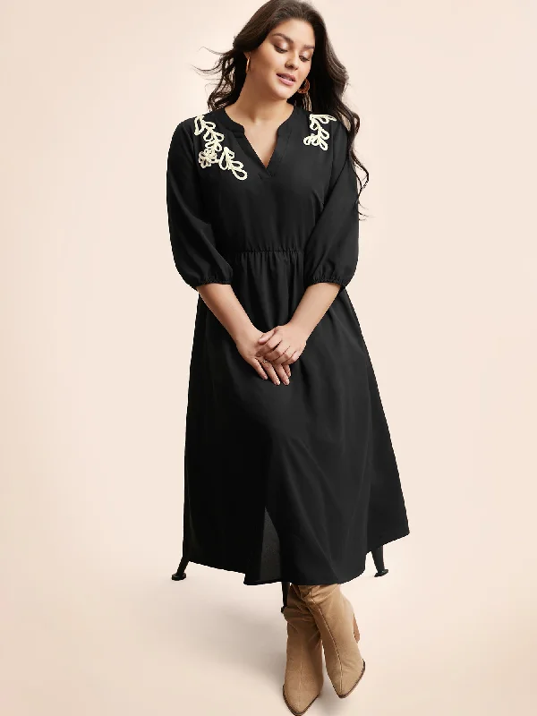 Plus size dresses featuring lace sleeves feel luxe -Notched Stereo Flower Design Midi Dress