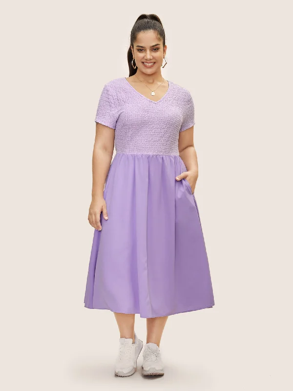 Plus size dresses featuring braided trims are artsy -V Neck Solid Textured Patchwork Midi Dress