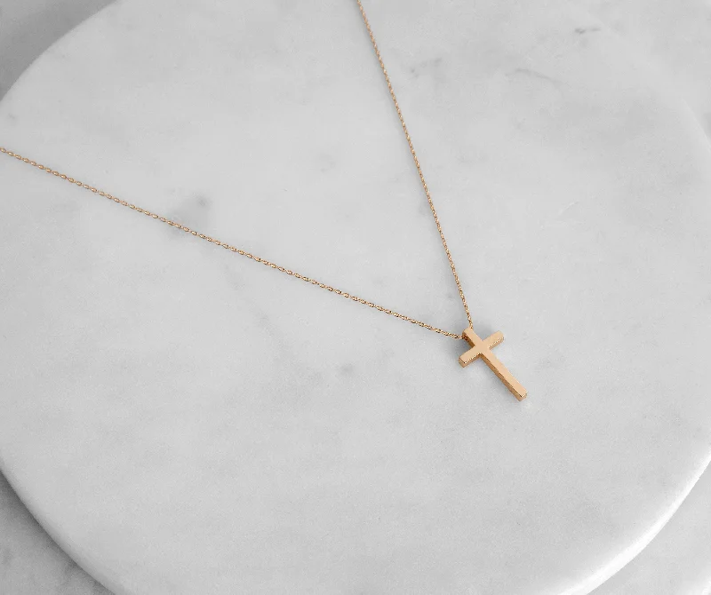 Best necklaces and pendants with gemstone clusters for a bold and colorful effect-Dainty Cross Pendant Necklace