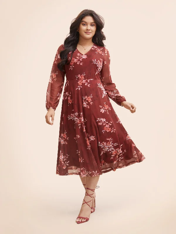 Chic plus size dresses for evenings drape perfectly -Floral See Through Gathered Dress