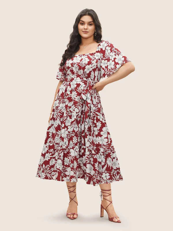 Plus size dresses featuring ombre effects look artsy -Square Neck Floral Print Belted Gathered Dress