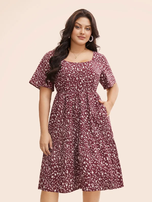 Plus size dresses for wide hips fit nicely -Ditsy Floral U Neck Ruffle Sleeve Dress