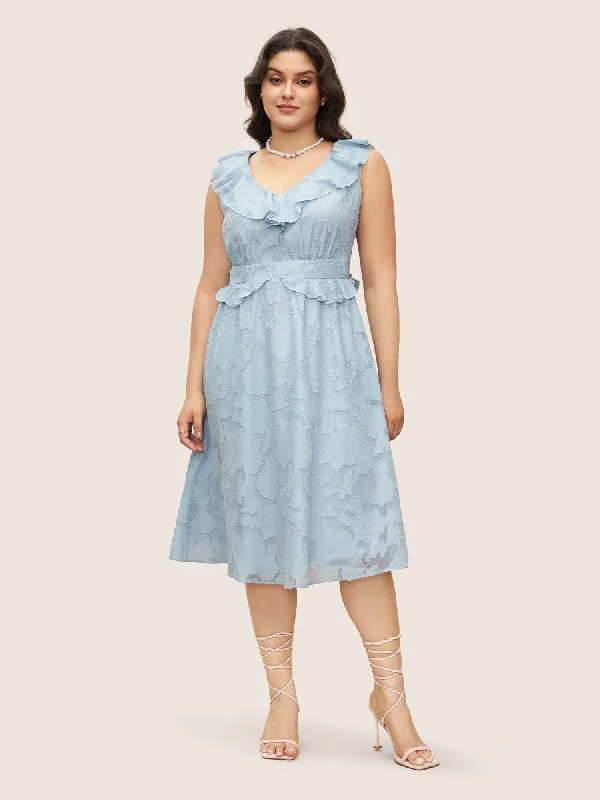 Plus size dresses with V-necks elongate figures -Plisse Ruffle Trim Gathered Sleeveless Dress