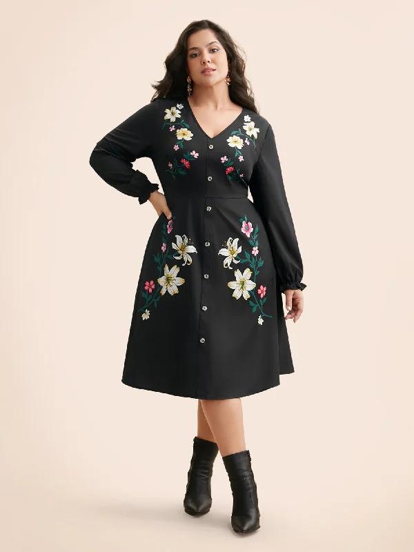 Plus size dresses with timeless charm stay chic -V Neck Floral Button Detail Dress