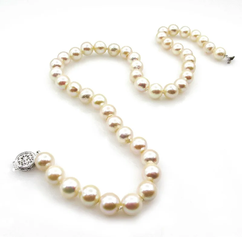 Best necklaces and pendants with rose gold for a warm and romantic appeal-Classic Estate Vintage Cultured Japanese PEARL 9mm White Strand NECKLACE 14k Gold