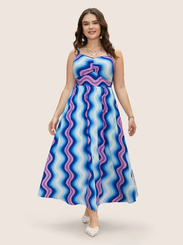 Plus size dresses for bold outfits match well -Wavy Striped Print Ruched Shirred Dress