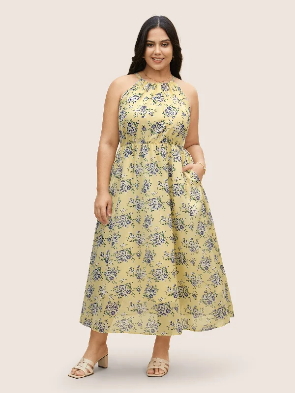 Plus size dresses featuring braided trims are artsy -Halter Neck Floral Elastic Waist Dress