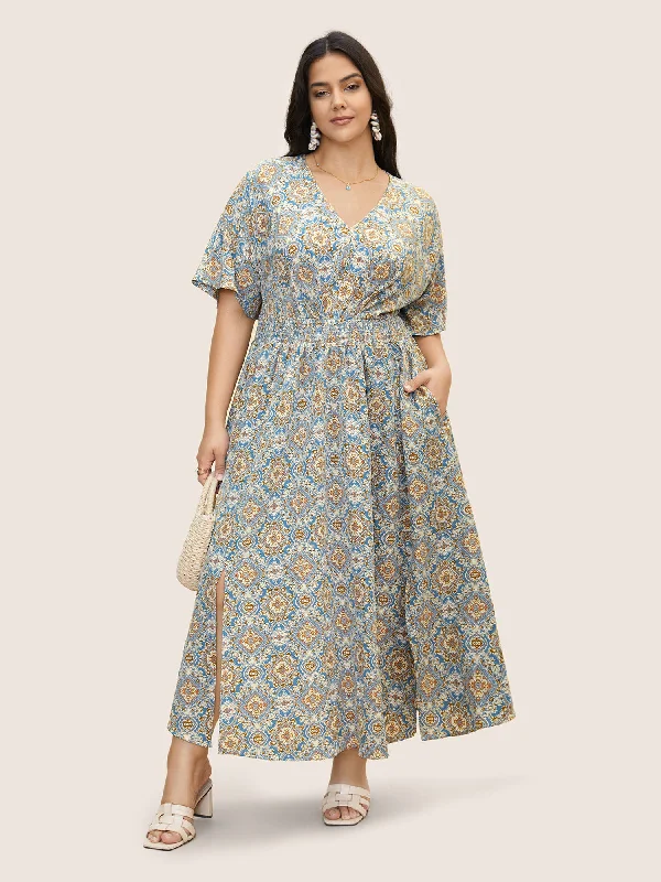 Plus size dresses featuring ruffle details add charm -Boho Print Shirred Pleated Maxi Dress