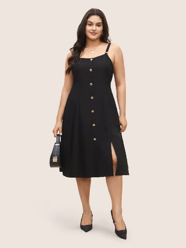 Plus size dresses for autumn days feel cozy -Plain Adjustable Straps Metal Detail Pocket Dress