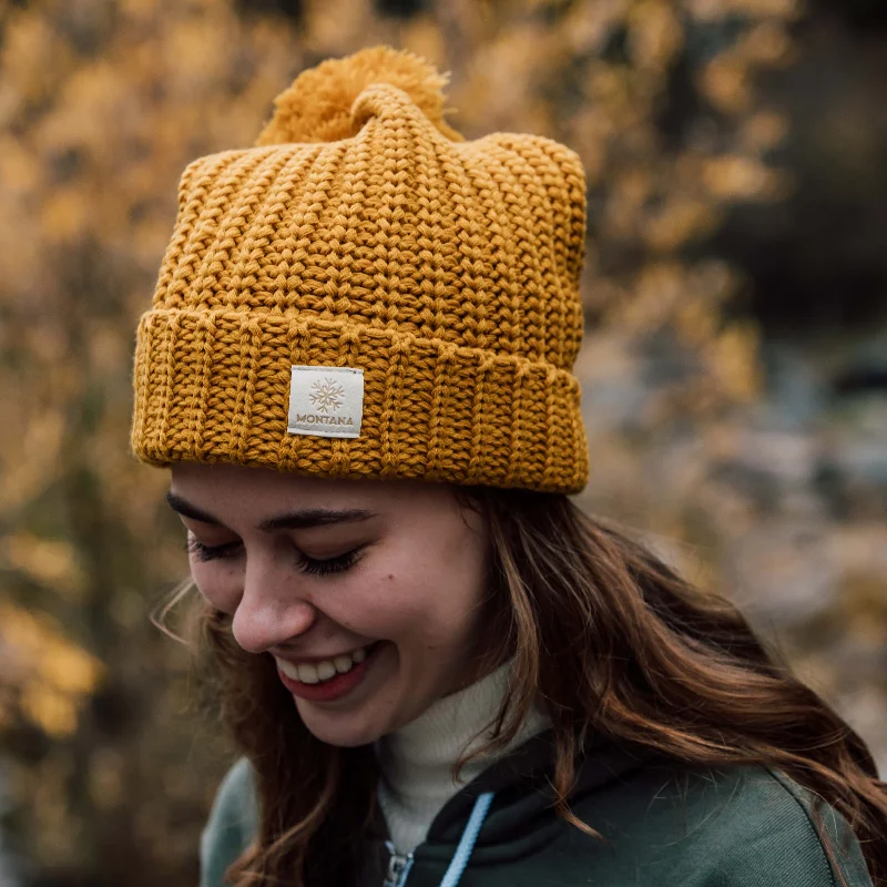 Vintage washed cap for faded cool look -Snowflake Pom Beanie