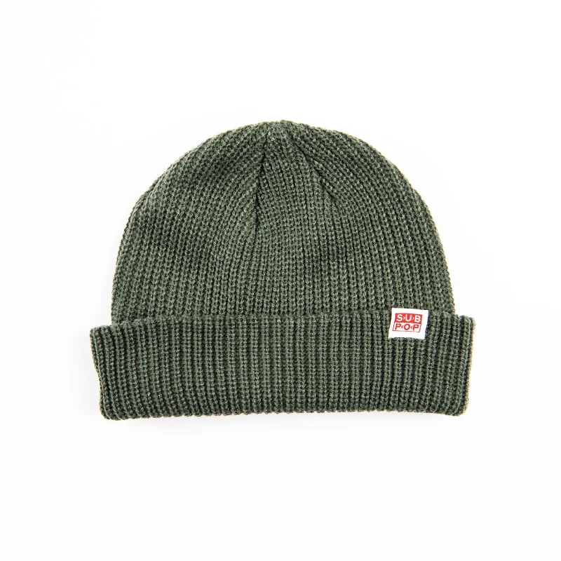 Classic cap with curved bill silhouette -Wide Cable Knit Hat Green