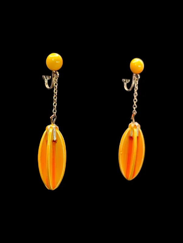 Drop Earrings for Everyday Glamour -Drop earrings with a modern touch for evening looks -1960s - 1970s Mod Starfruit Shaped Yellow Dangle Earrings