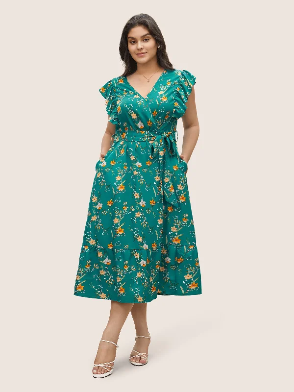 Plus size dresses for rainy days stay practical -Ditsy Floral Flutter Trim Pocket Layered Hem Dress