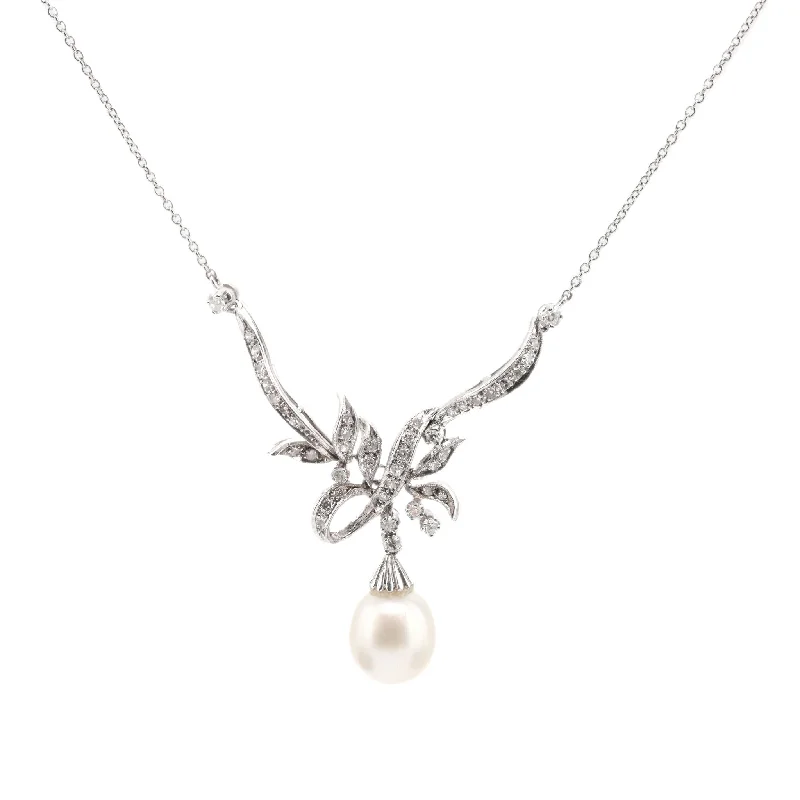 Elegant necklaces and pendants with infinity symbols for timeless designs-Vintage pearl diamond platinum necklace