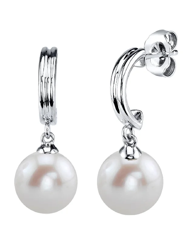 Best hoop earrings with minimal embellishments for a sleek and modern look-Freshwater Pearl Sally Earrings