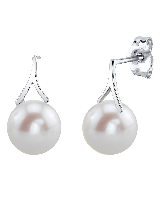 Best hoop earrings with geometric shapes for a modern and artistic appeal-Freshwater Pearl "Wren" Dangle Earrings